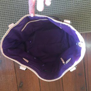 Kate Spade pocketbook interior shot.